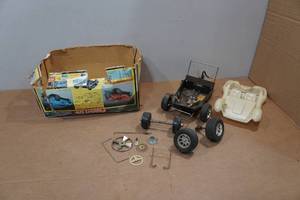 lot 152 image: Peanut 09 RC Race Car Parts 110 Scale