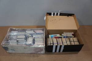 lot 154 image: Assorted Sports Cards