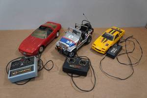 lot 158 image: 3 Vintage RC Tether Cars