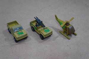 lot 168 image: Vintage Mini Military Toy Cars