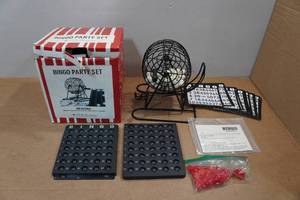 lot 169 image: Vintage Style Bingo Party Set