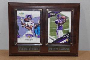 lot 201 image: Minnesota Viking Plaque - Sidney Rice & Percy Harvin
