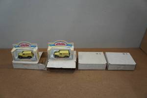 lot 204 image: 4 Schwans 1946 Dodge Panel Van Models