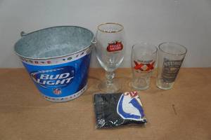 lot 236 image: Assorted Beer Collectibles