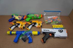 lot 264 image: Assorted Nerf and Dart Guns