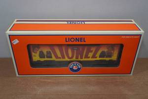 lot 279 image: 1954 Lionel Boxcar