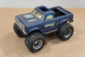 lot 287 image: Vintage Bigfoot Monster Truck