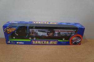 lot 303 image: Winners Circle 2002 Dale Earnhardt Die Cast Trailer Rig