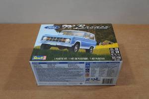 lot 313 image: Revell Ford Bronco Plastic Building Model Kit