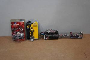 lot 323 image: Die Cast Cars and DeWalt Figurine