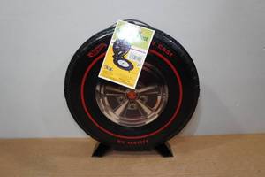 lot 351 image: Hot Wheels 24-Car Super Rally Case