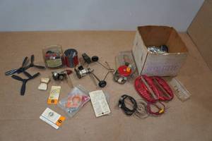 lot 367 image: Assorted RC Airplane Pieces