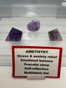 lot 243 image: Amethyst 3 pc misc. lot two small pyramids and small heart 72gm.2.5oz.