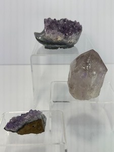 lot 152 image: Amethyst Misc Lot of 3 light point with rainbows & inclusion from Madagascar 202 gm.7 oz., one eyed geode hedgehog 250 gm.9 oz., small standing geode piece 29 gm.1 oz.