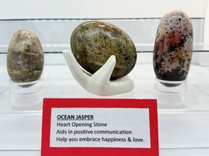 lot 74 image: Ocean Jasper Lot of 3 large gallots 163 gm.5.7 oz., 162 gm.5.7 oz. 113 gm.4 oz.