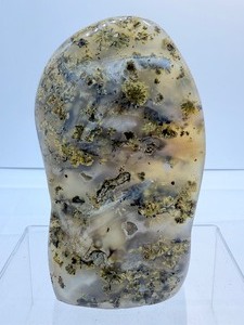 lot 31 image: Dendritic Agate Freeform  549 gm.1 lb.3.4 oz.