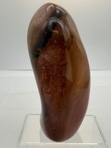 lot 12 image: Polychrome Jasper Freeform 731 gm.1 lb.10 oz.