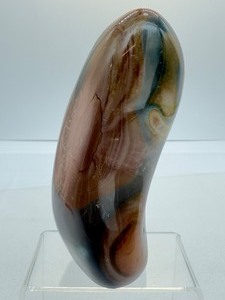 lot 12 image: Polychrome Jasper Freeform 731 gm.1 lb.10 oz.