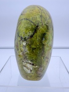 lot 75 image: Green opal freeform 1 kilo2 lb. 5 oz.