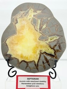 lot 82 image: Septarian Nodule Plate polished on both sides, stand included 628 gm.1 lb.6 oz.