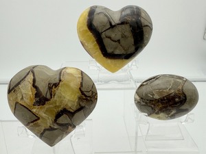 lot 156 image: Septarian Polished Lot of 3 heart 289 gm.10.2 oz., 190 gm.6.7 oz., palmstone 148 gm.5 oz. Total Lot Weight 628 gm.1 lb. 6 oz.