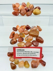 lot 137 image: Carnelian Tumbles Lot 322gm11.4oz.