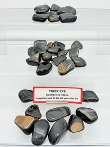 lot 209 image: Blue Tigers eye tumbles lot 340 gms12 oz.