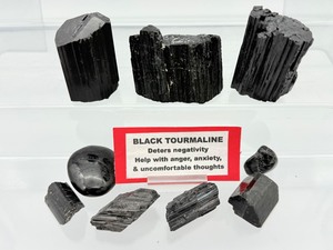 lot 191 image: Black Tourmaline Rough Chunks Lot 161 gm.5.7 oz.