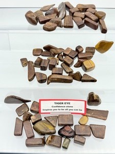 lot 108 image: Brown Tigers Eye Tumbles 420 gm.15.2 oz.