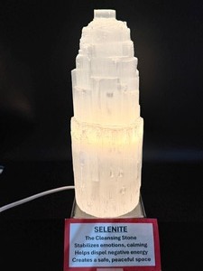 lot 22 image: Selenite Tower with light 2.6 kilo5 lb.
