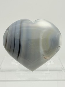lot 282 image: Gorgeous Blue Orca Agate Polished Heart 544gm1 lb.3.2oz.