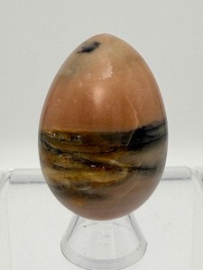 lot 296 image: Pink Panther Jasper Egg 196gm7oz.