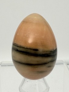 lot 296 image: Pink Panther Jasper Egg 196gm7oz.