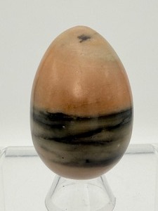 lot 296 image: Pink Panther Jasper Egg 196gm7oz.
