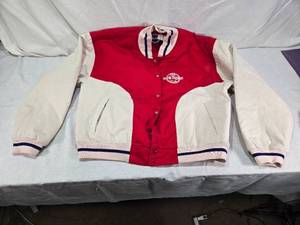 lot 3 image: 1995 Polaris Fan Club Jacket Size X-Large
