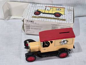 lot 13 image: Ertl 1923 Chevy Truck Bank 125 Scale Limited Edition Commemorative Bank
