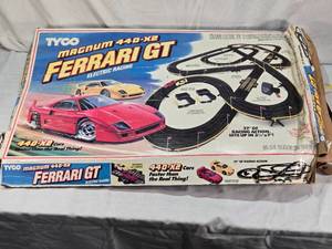 lot 25 image: Tyco Magnum 440-X2 Ferrari GT Electric Slot Car Racing Set - No Cars