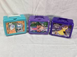 lot 41 image: Disney Themed Lunch Boxes Featuring Pocahontas, Aladdin, and Beauty and the Beast - 2 Have Thermo Bottles