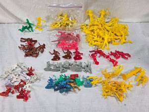 lot 54 image: Lot of Vintage Plastic Toy Figures including Tim-Mee Indians and Other Figures