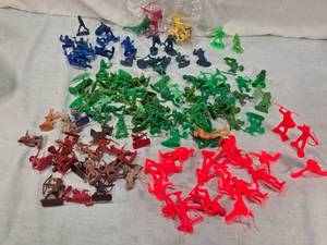 lot 63 image: Plastic Toy Cowboys and Indians Figures in Various Colors and Poses