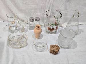 lot 95 image: Glassware and Decorative Household Items including Pitcher, Vase, Bowls, Salt Pepper Shakers and Glasses