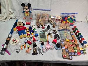 lot 138 image: Lot of Toys and Collectibles including Wooden Blocks, Old Mickey Mouse Figures, Star Wars and More