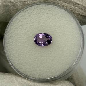 lot 3 image: 1.37 Carat Amethyst