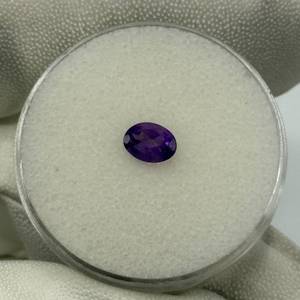 lot 5 image: .81 Carat Amethyst