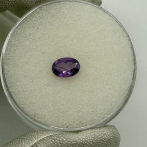 lot 8 image: .88 Carat Amethyst