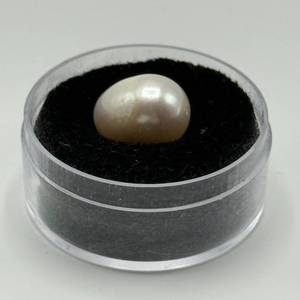 lot 23 image: 11.57mm Pearl Full Drilled