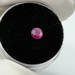 lot 26 image: 1.22 Carat Ruby