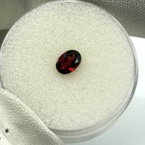 lot 49 image: 1.09 Carat Rhodolite Garnet