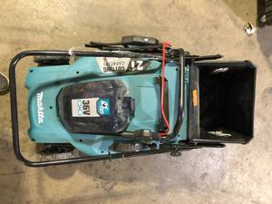 lot 47 image: Makita 18V X2 (36V) LXT Lithium-Ion Cordless 21 in. Walk Behind Lawn Mower (Tool-Only)    Customer Returns See Pictures
