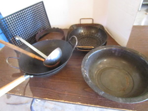 lot 16 image: Wok & Tools